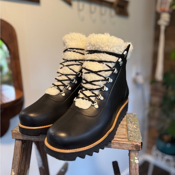 ✨Bernardo Shearling Hiker Boots Women’s 11 — Anthropologie Nordy’s Winter Boots✨ - Picture 5 of 10